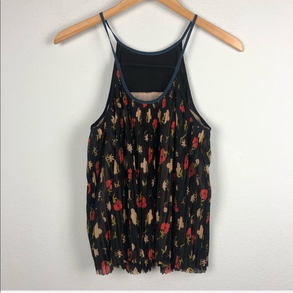 Urban Outfitters Cooperative floral pleated  top - Picture 6 of 7